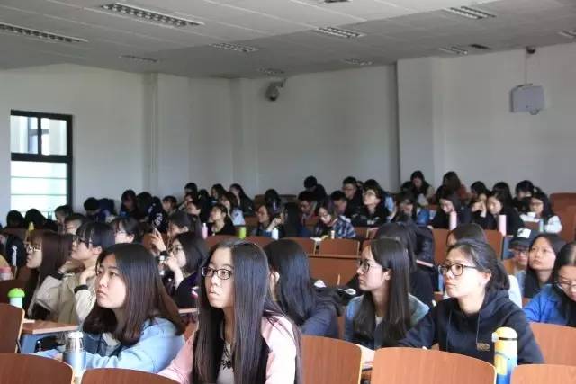 8B4E